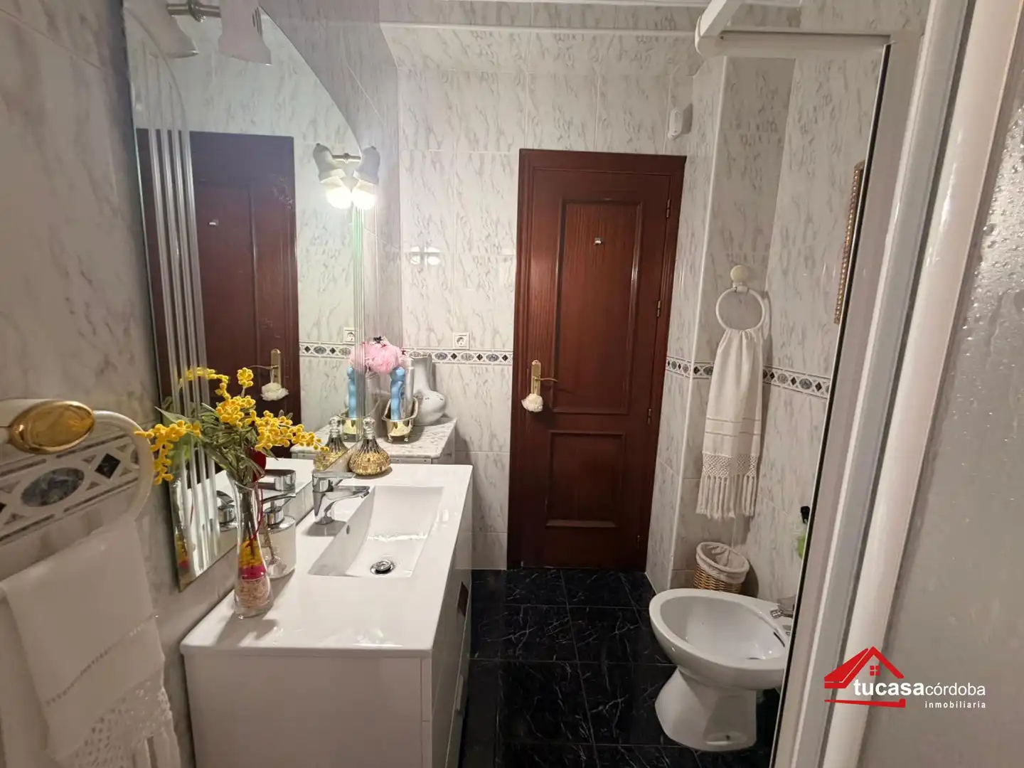 Baño de Piso en venta en Córdoba con Aire acondicionado, Trastero y Amueblado
