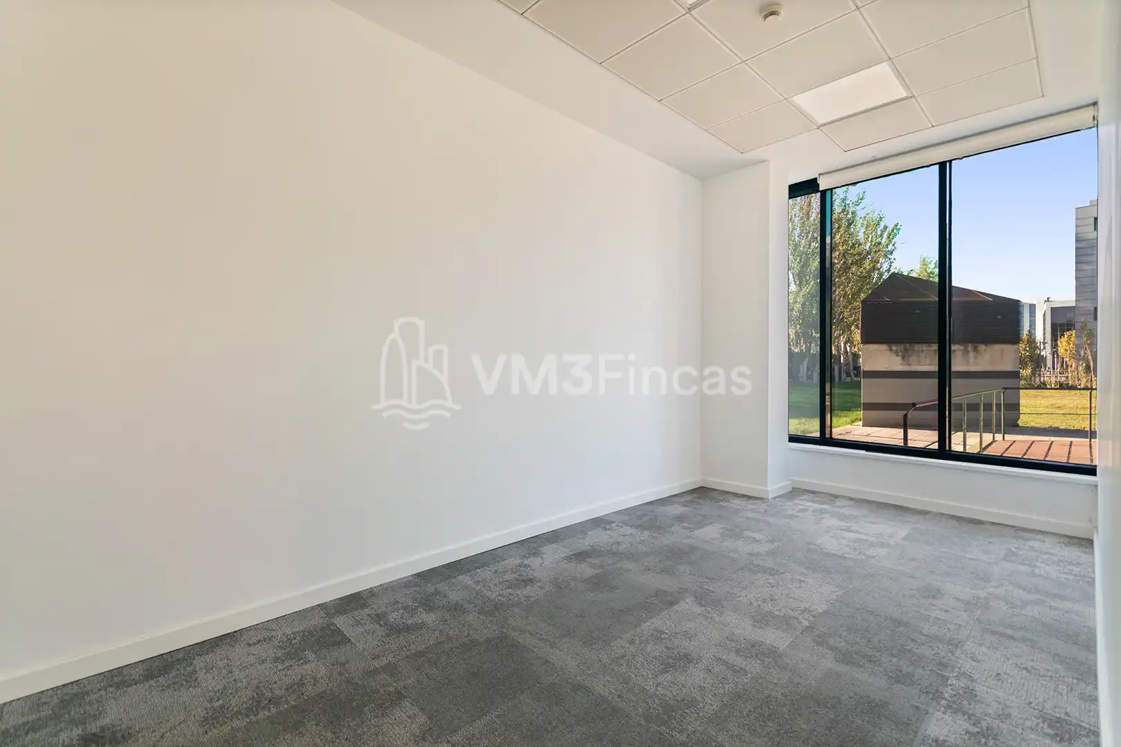 Büro zur Miete in El Prat de Llobregat mit Klimaanlage, Heizung und Terrasse