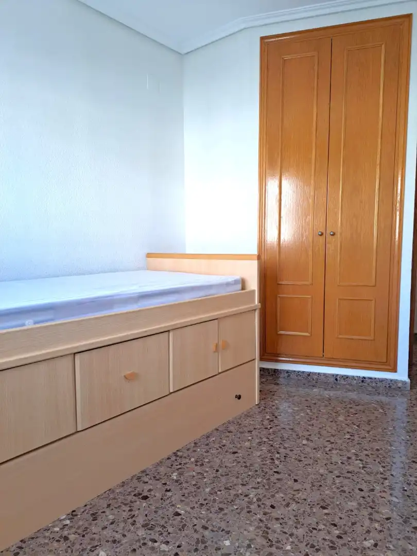 Bedroom of Flat for sale in Torrent  with Air Conditioner, Heating and Furnished