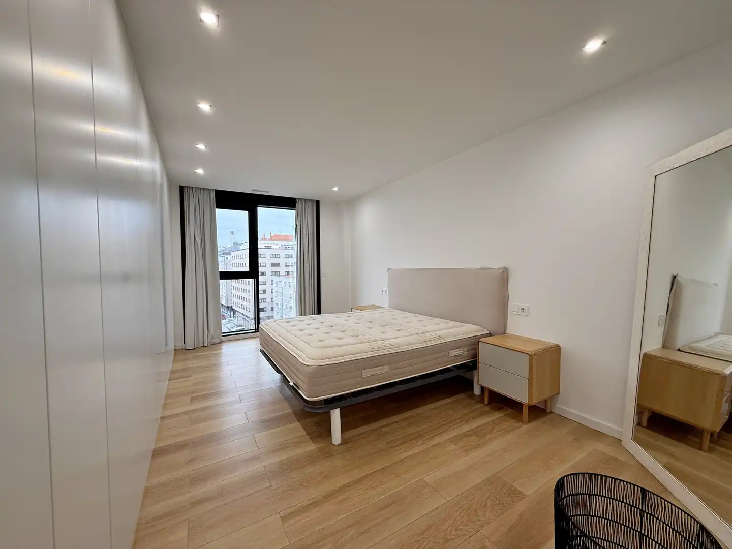 Habitación de Piso de alquiler en A Coruña Capital  con Calefacción y Trastero