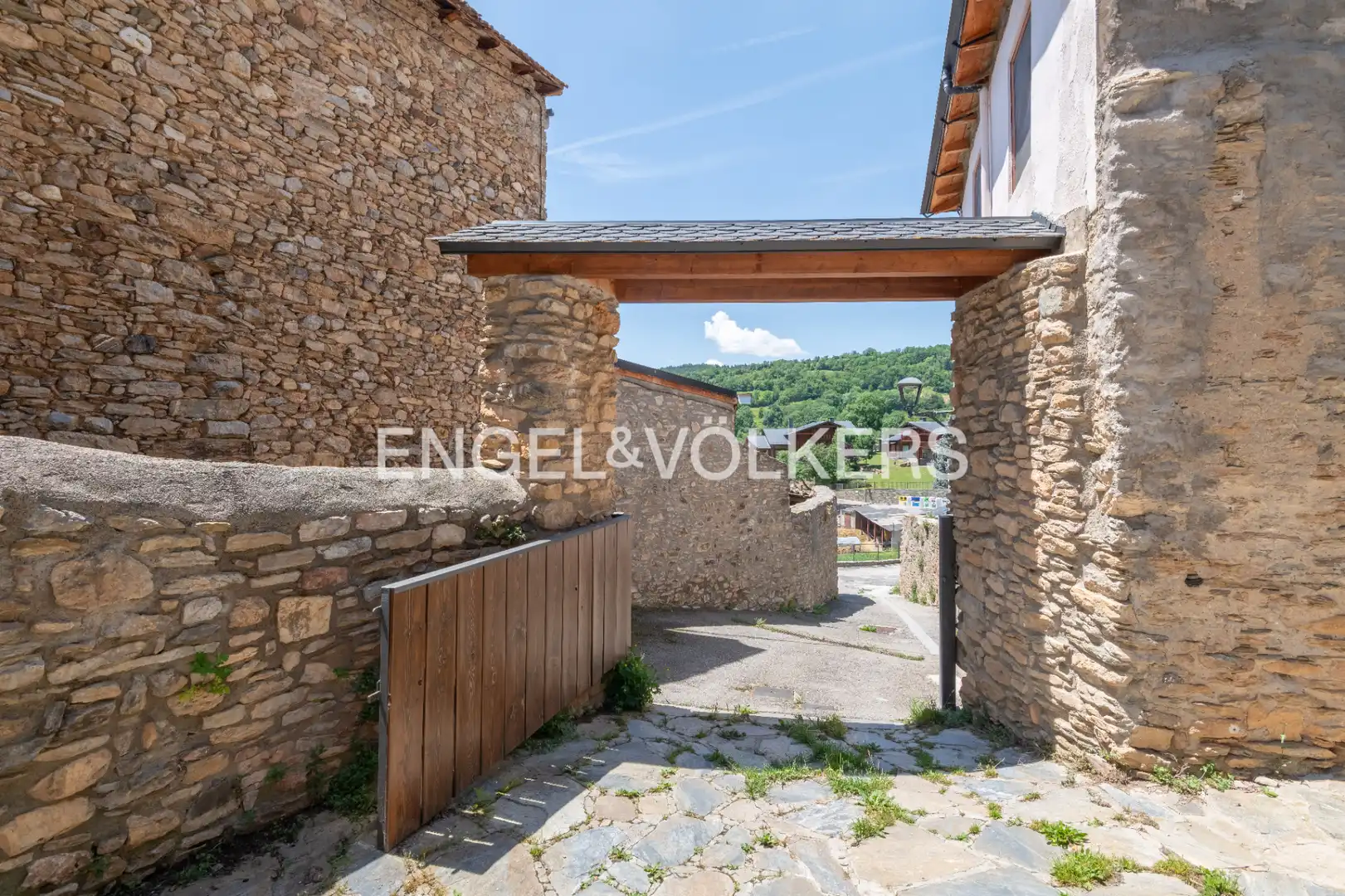 Exterior view of Detached homes for sale in Prullans  with Heating, Parquet flooring and Terrace