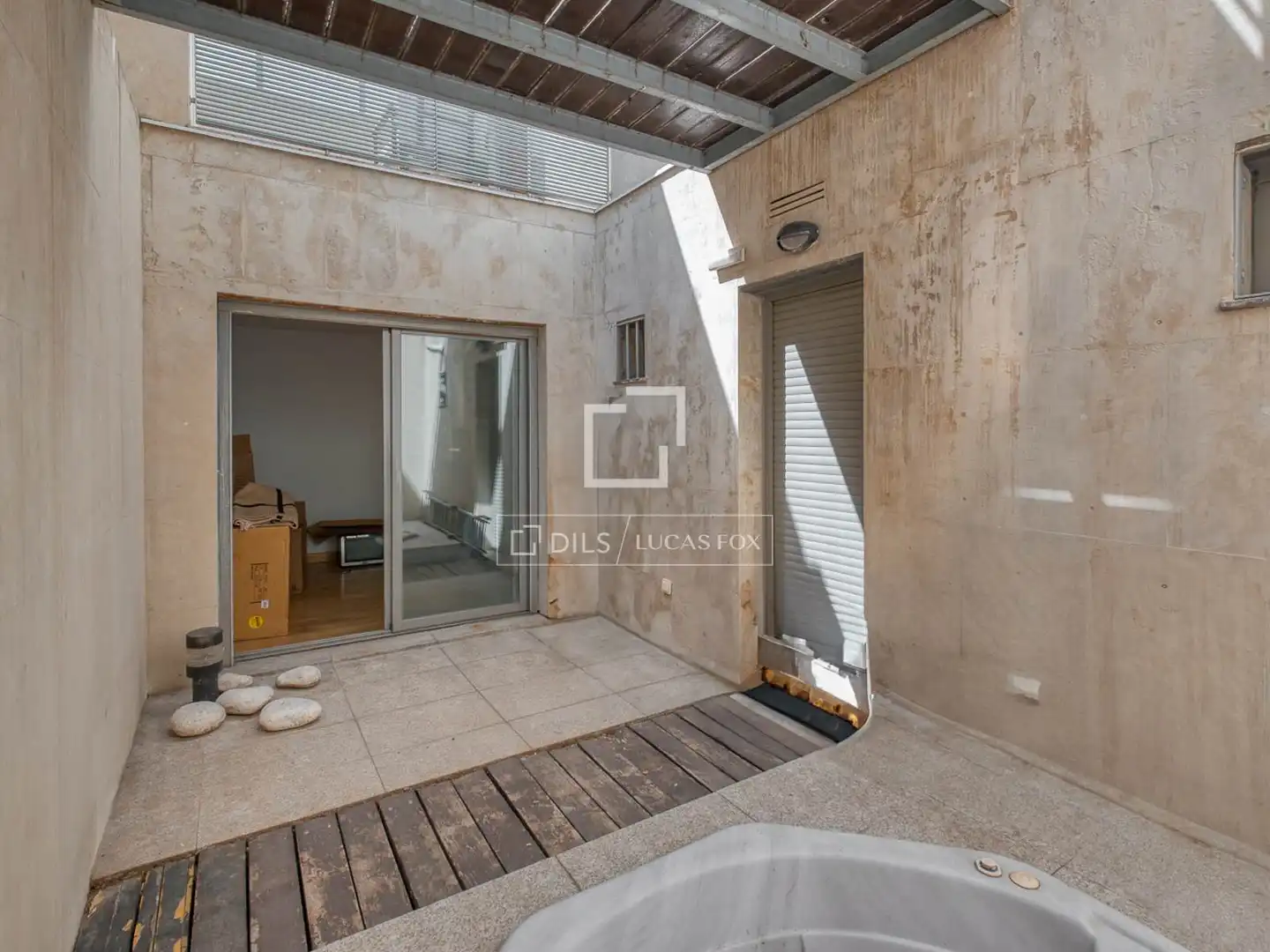 Terrassa de Casa o xalet en venda en Madrid amb Aire condicionat, Calefacció i Jardí privat