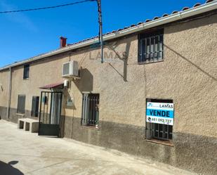 Exterior view of House or chalet for sale in Mesas de Ibor  with Air Conditioner, Heating and Storage room