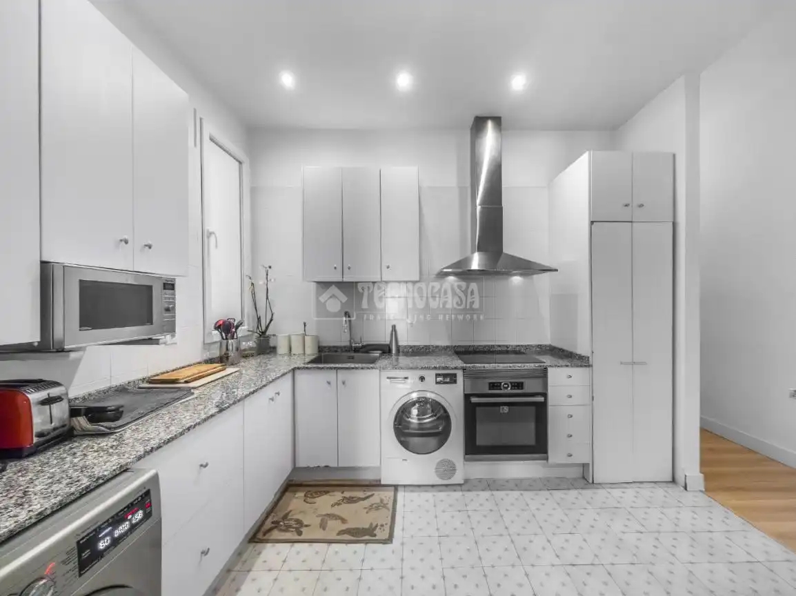 Kitchen of Flat for sale in Madrid  with Air Conditioner and Heating