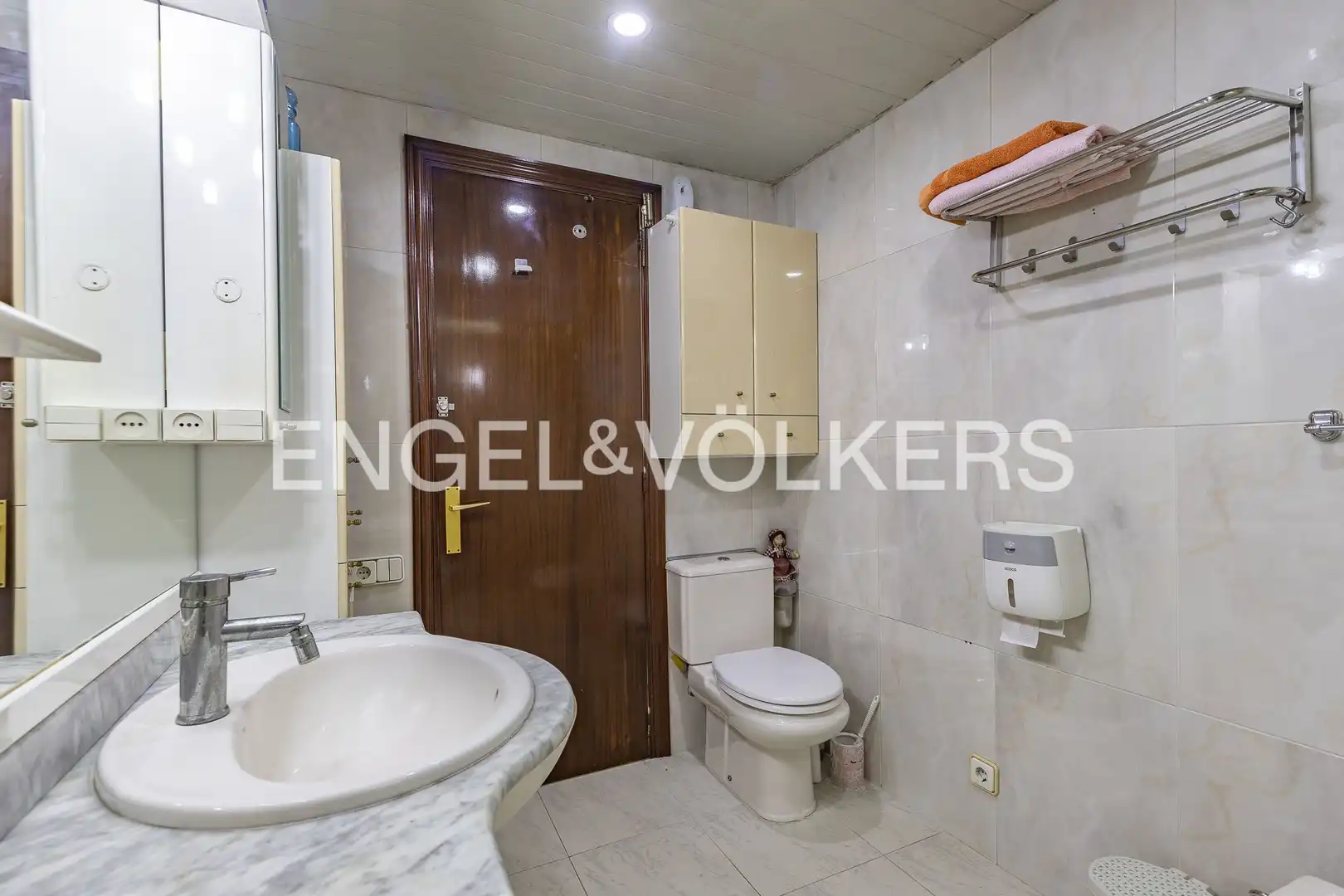 Casa adosada en venta en Terrassa con Calefacción, Jardín privado y Terraza