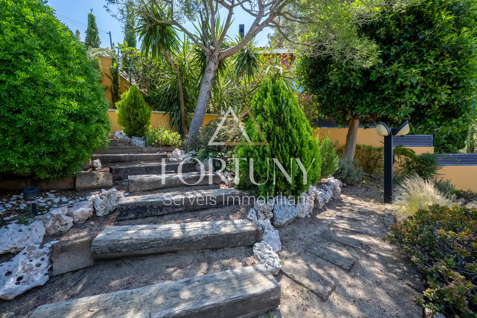 Houses for sale in ALTA GARROTXA, La Móra