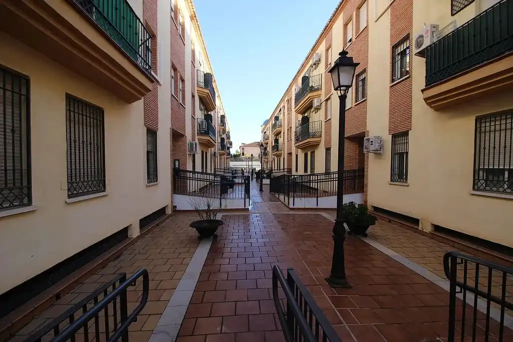 Vista exterior de Pis en venda en Las Gabias amb Traster