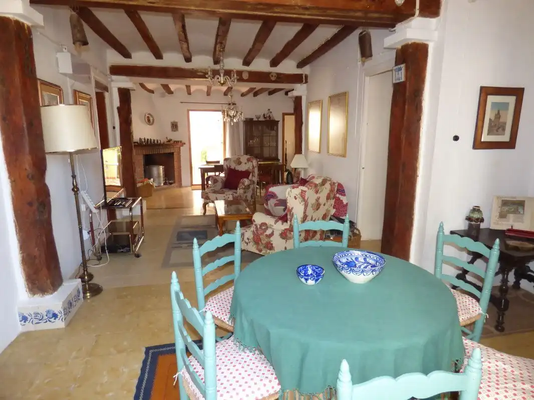 Esszimmer von Country house zum Verkauf in Sella mit Privatgarten, Terrasse und Abstellraum