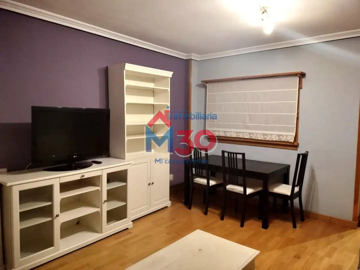 Dormitori de Apartament en venda en Miranda de Ebro amb Calefacció i Traster