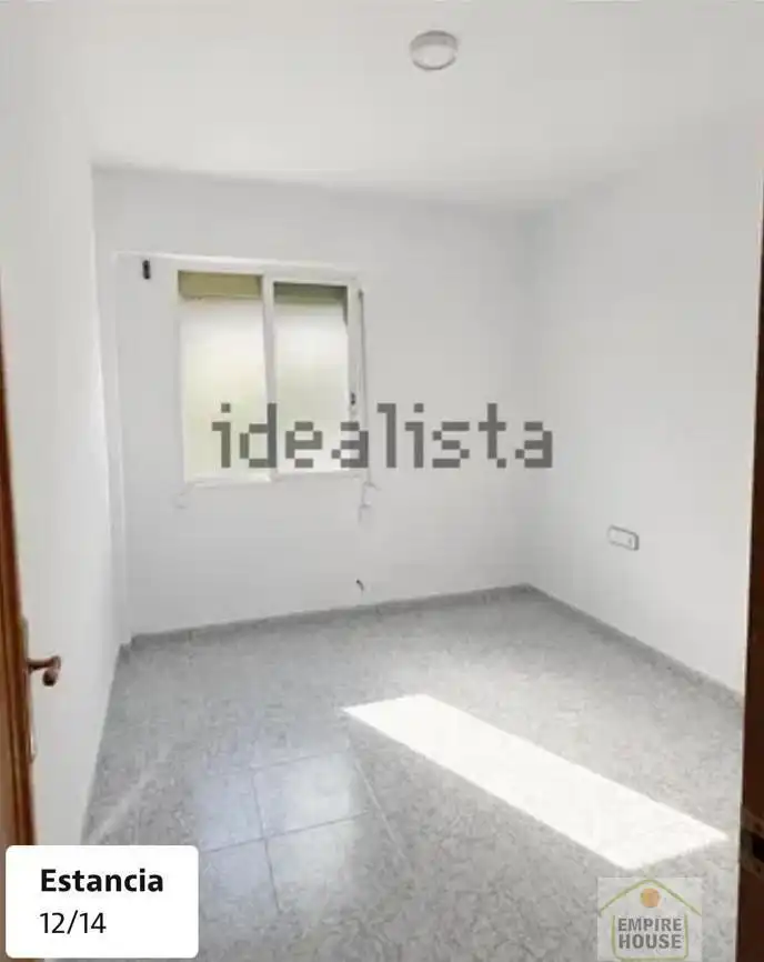 Dormitori de Pis de lloguer en Valencia amb Aire condicionat i Moblat