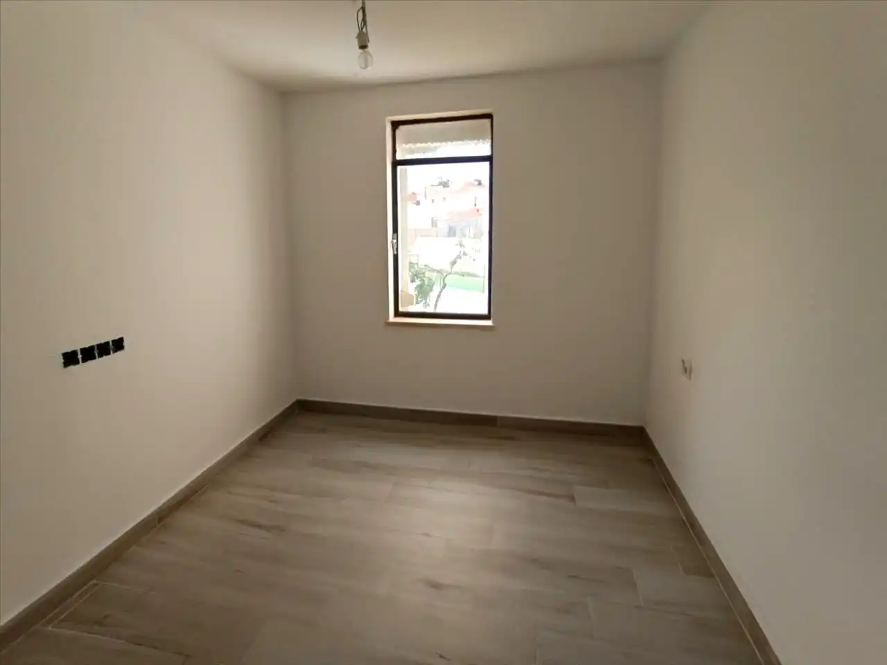 Dormitori de Pis en venda en San Martín del Tesorillo amb Parquet i Terrassa