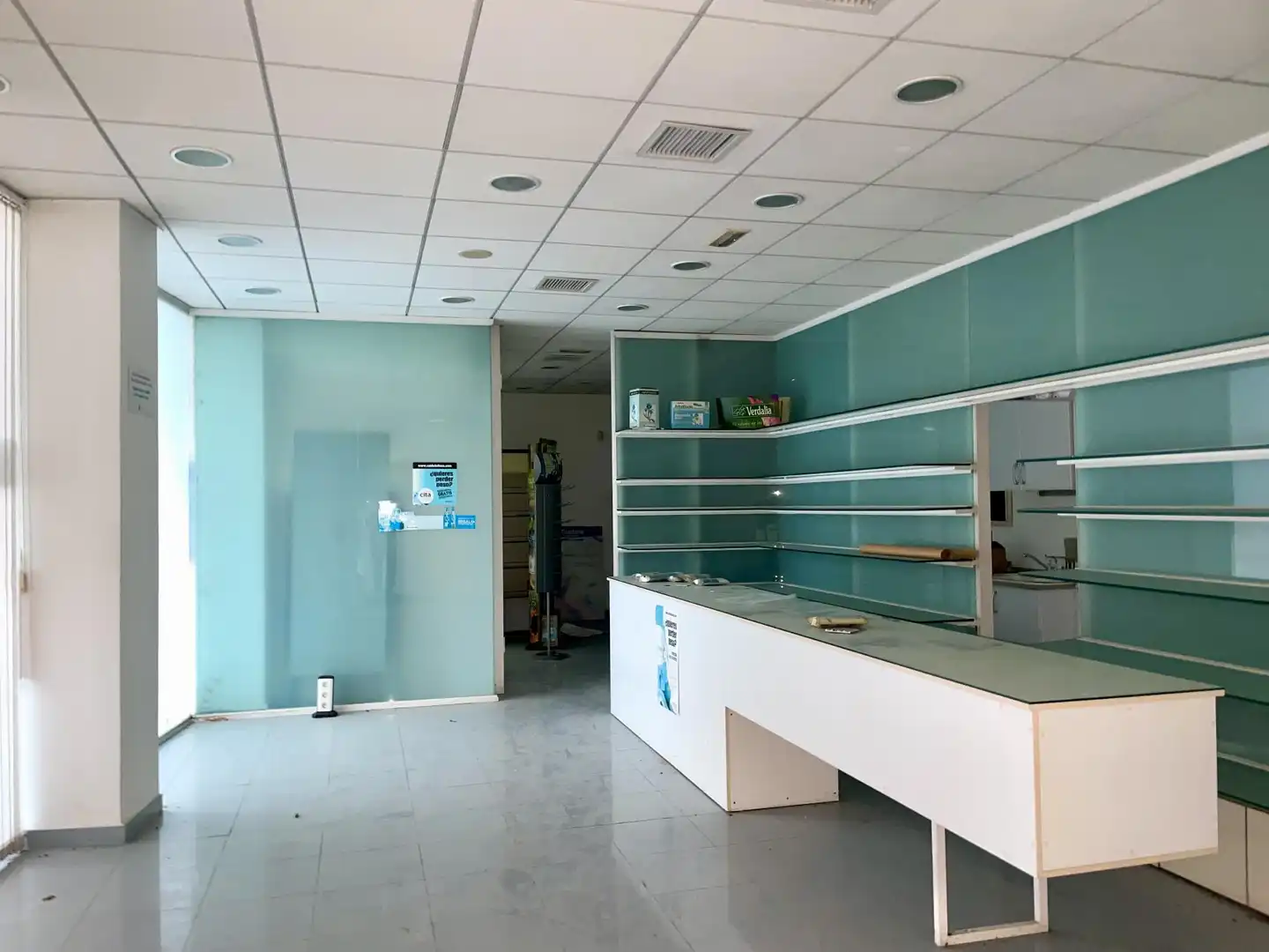 Local comercial de lloguer a Av Santa Clara, imagen 4