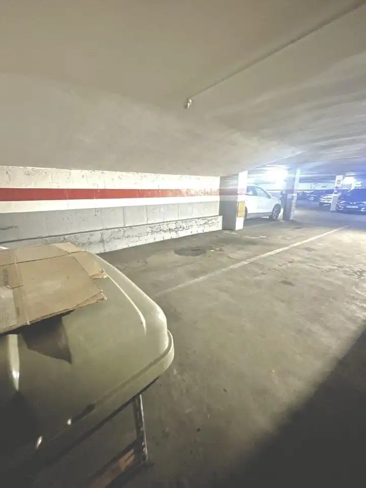 Parking for sale in Travessera Industrial, imagen 5