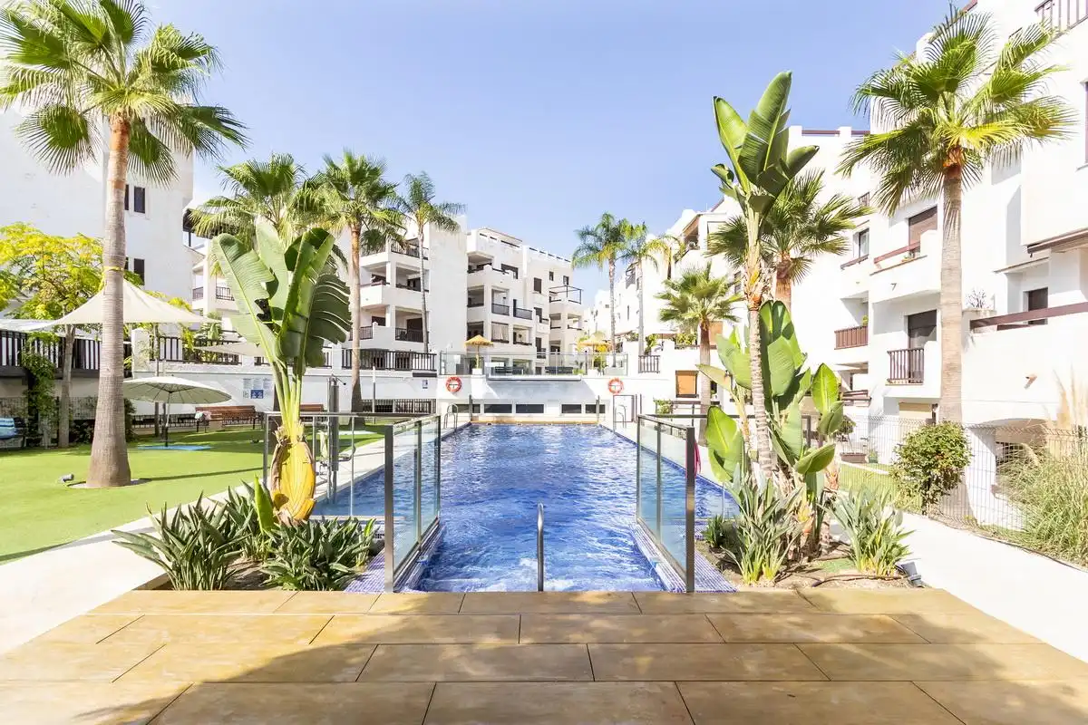 Swimming pool of Flat for sale in Salobreña  with Air Conditioner, Heating and Terrace