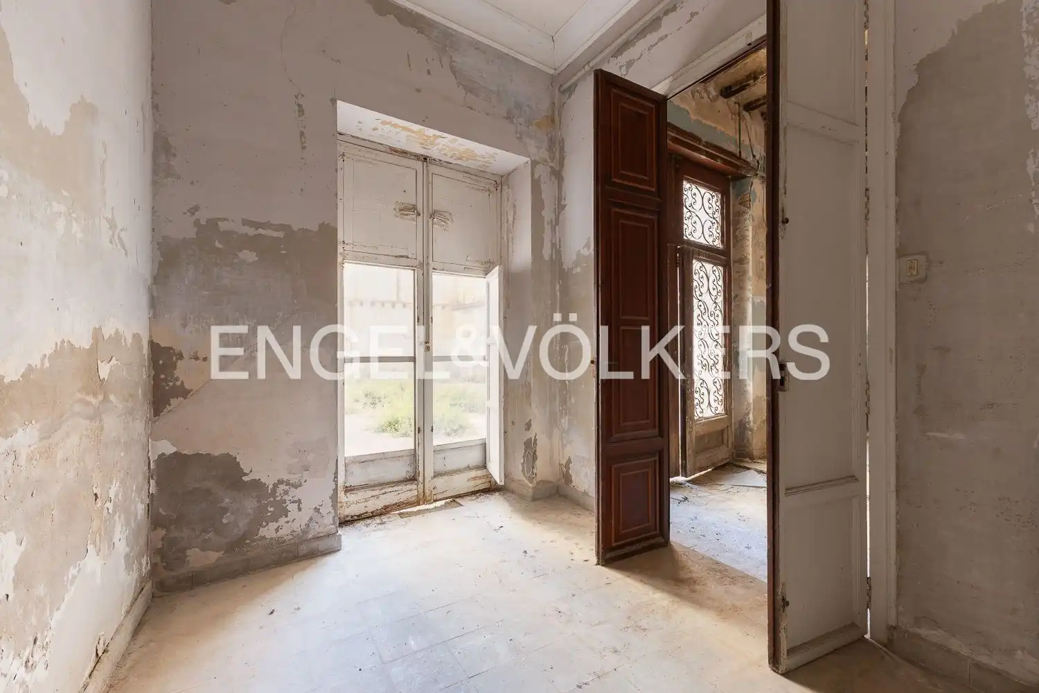 Houses for sale in Sueca  with Heating, Terrace and Balcony