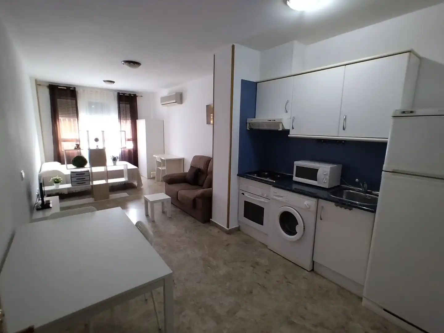 Wohnzimmer von Wohnung zur Miete in Ciudad Real mit Klimaanlage, Heizung und Möbliert