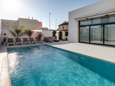 Villa avec piscine à vendre à Pilar de la Horadada ciudad