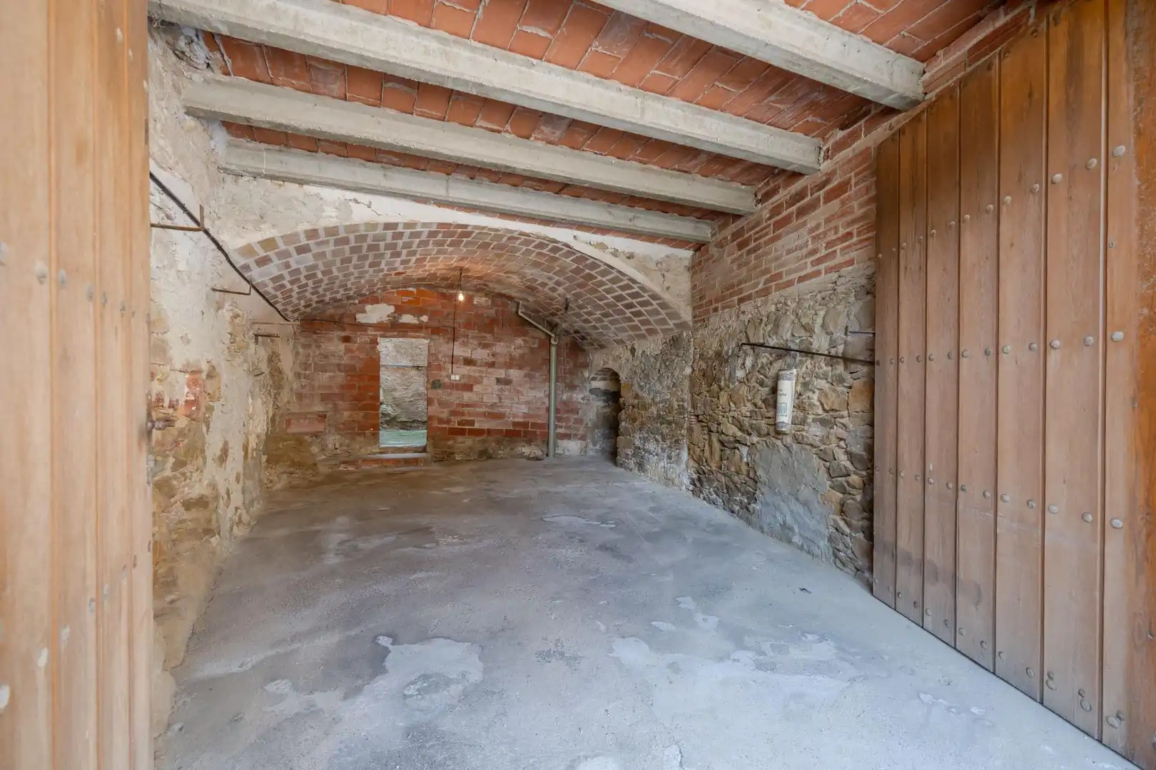 Country homes for sale in Gualta  with Heating, Storage room and Alarm
