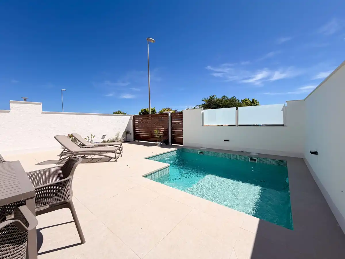Swimming pool of Houses for sale in Torre-Pacheco