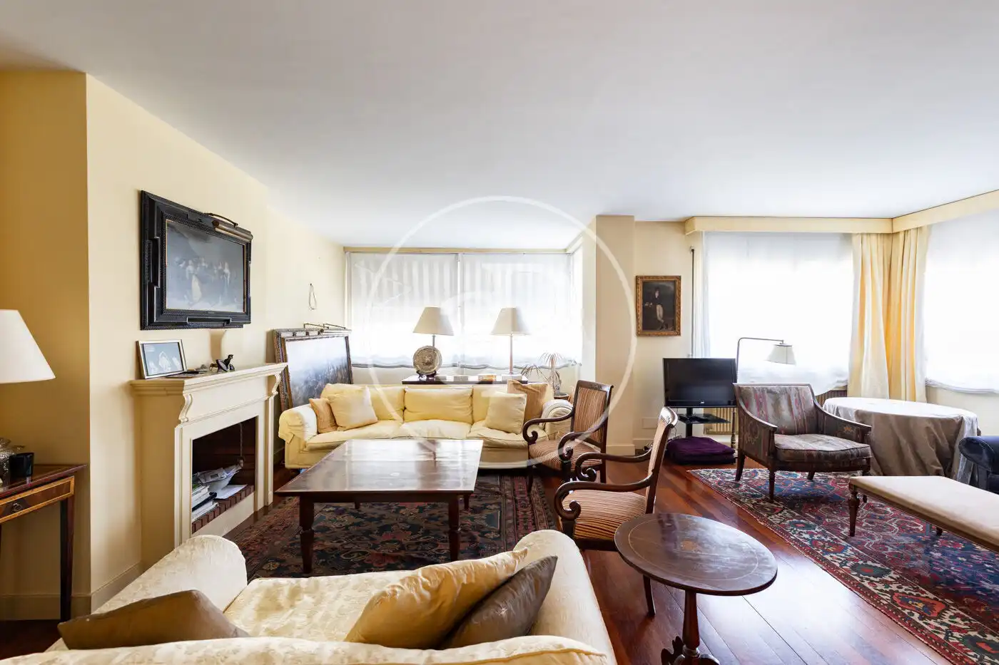 Wohnzimmer von Wohnung zum Verkauf in Barcelona mit Klimaanlage und Heizung