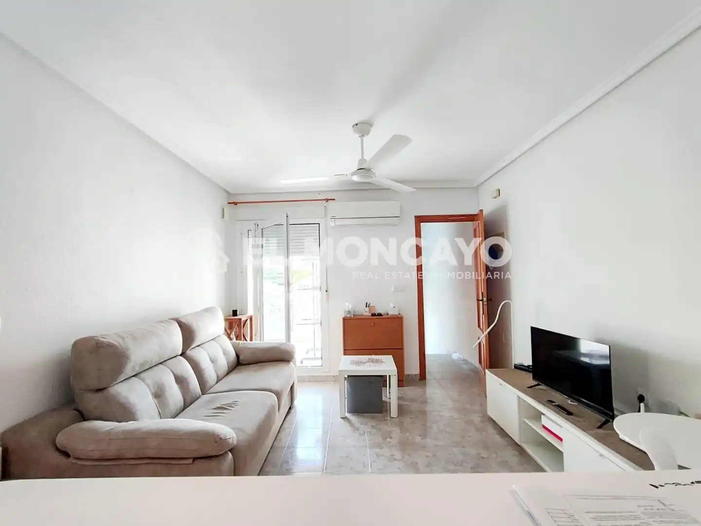 Sala de estar de Apartamento en venta en Guardamar del Segura con Aire acondicionado, Calefacción y Terraza