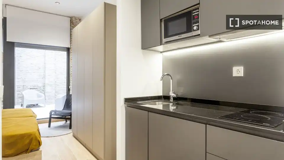 Flat with terrace to rent in Camins al Grau, imagen 2
