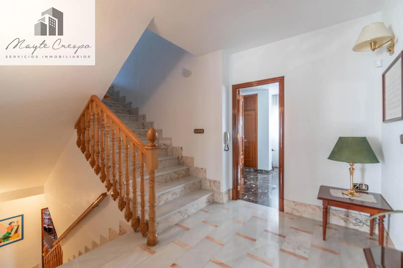 Casa adosada en venta en Jun con Terraza, Amueblado y Alarma