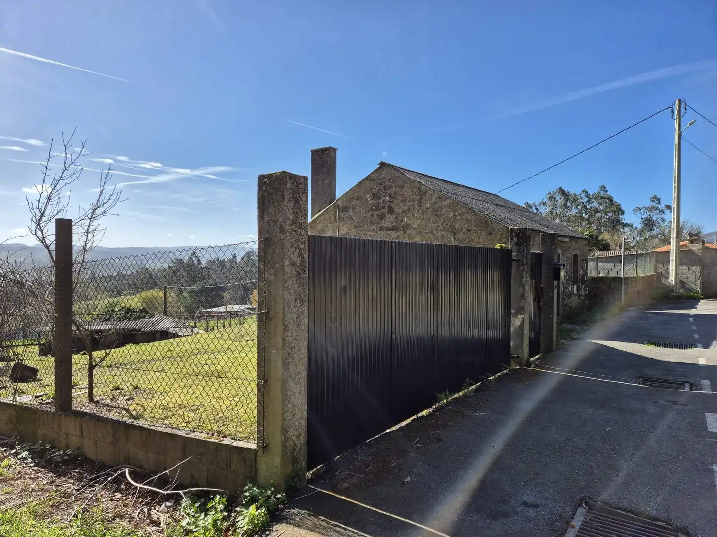 Vista exterior de Casa o xalet en venda en Ames amb Jardí privat