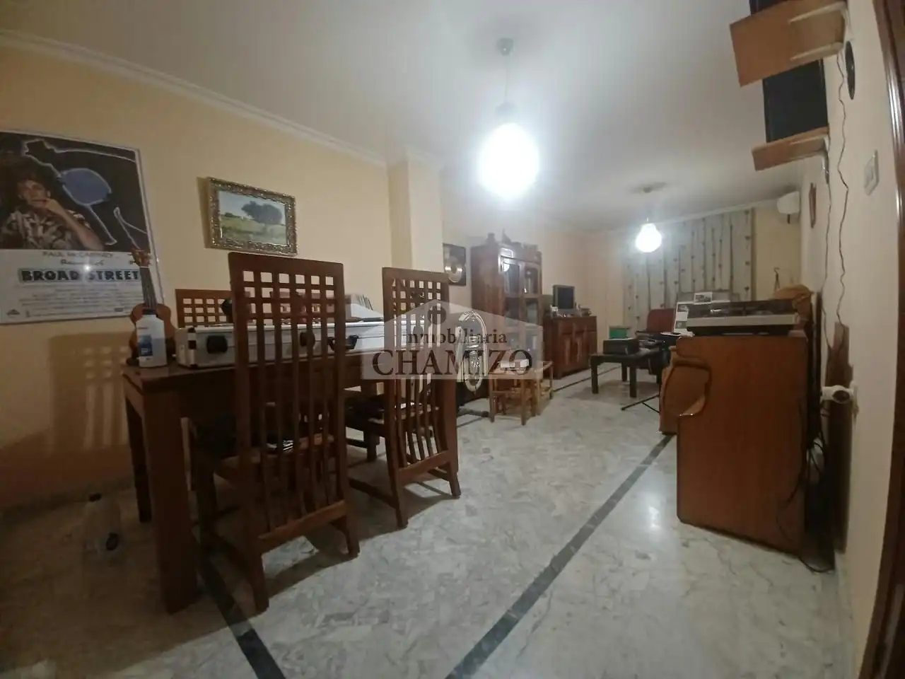 Piso con ascensor en venta en Calle San Francisco 63
