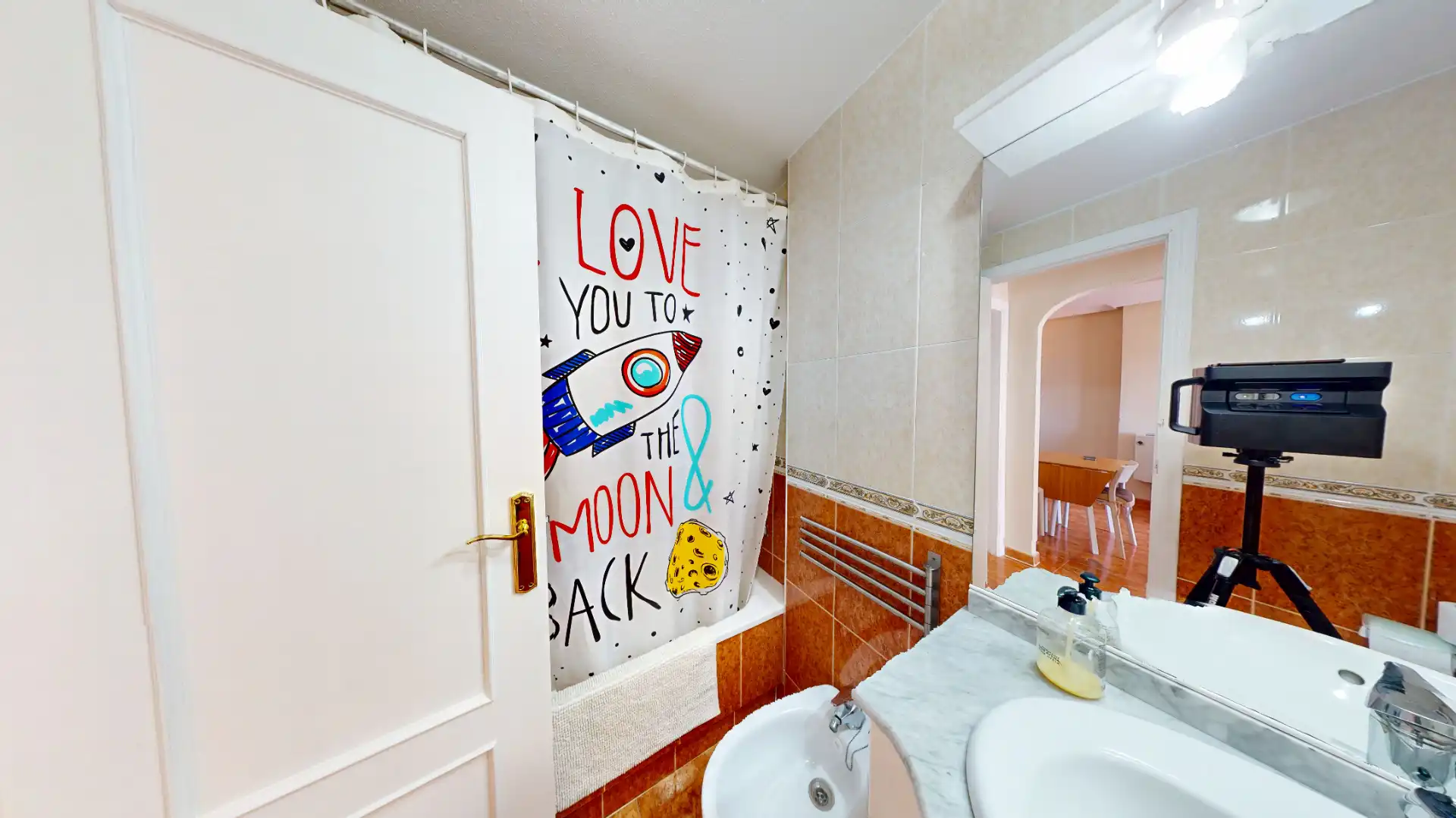 Bathroom of Flat for sale in Torrevieja  with Air Conditioner, Terrace and Furnished