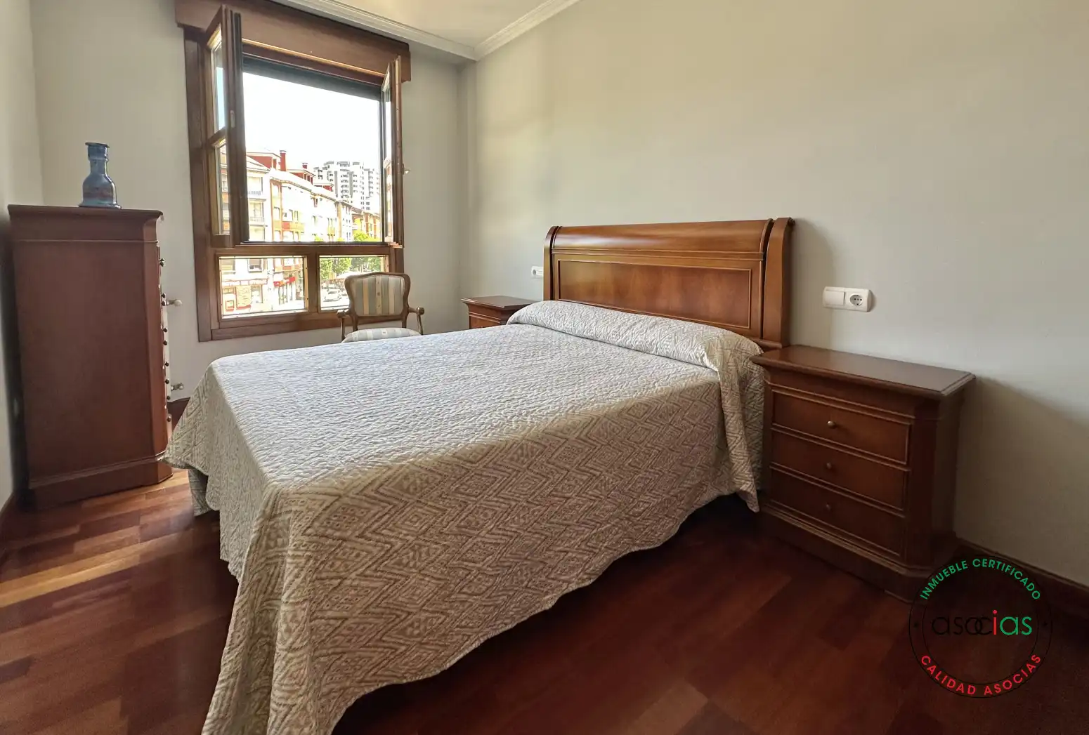 Habitación de Piso en venta en Gijón  con Calefacción