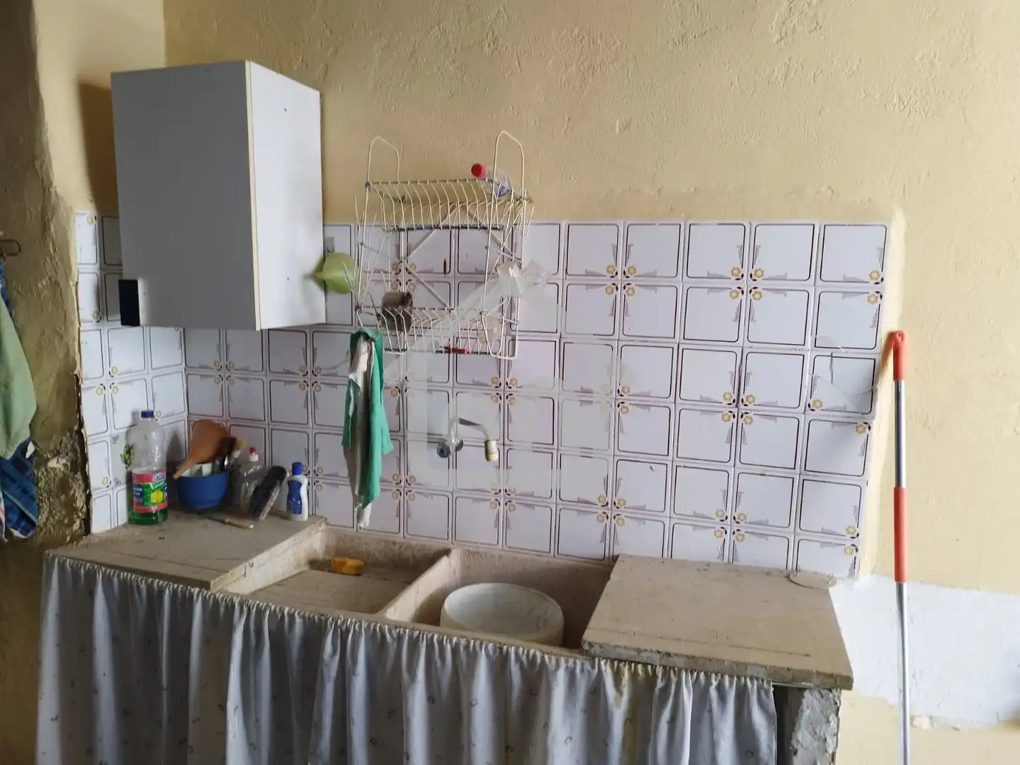 Küche von Garage zum Verkauf in Requena