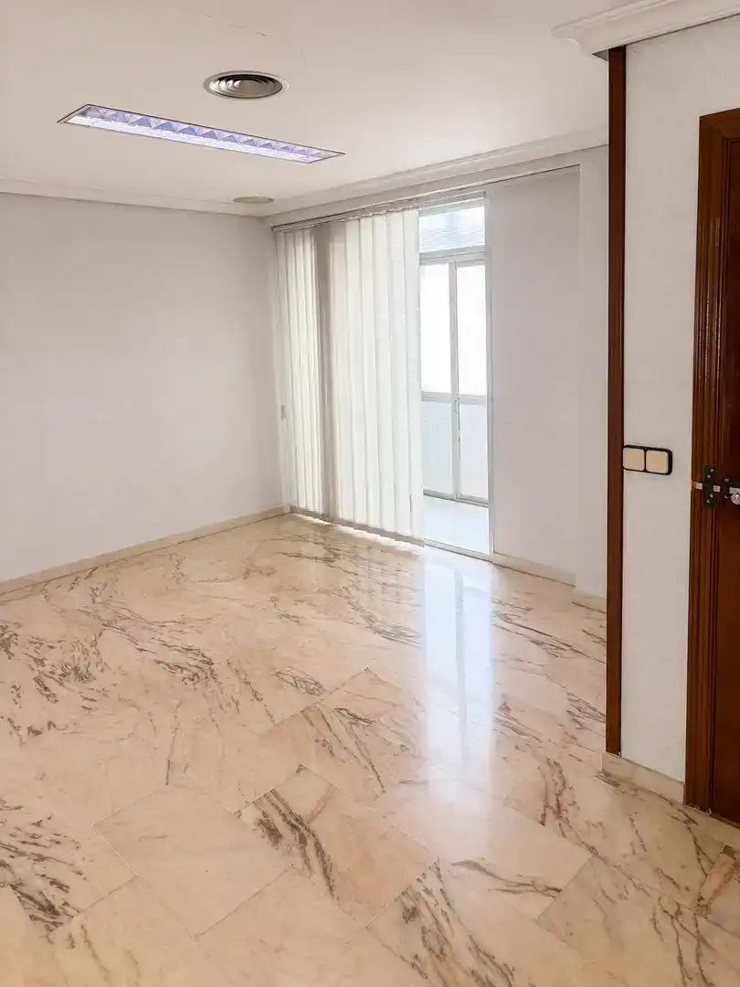 Sala d'estar de Pis en venda en  Jaén Capital amb Aire condicionat