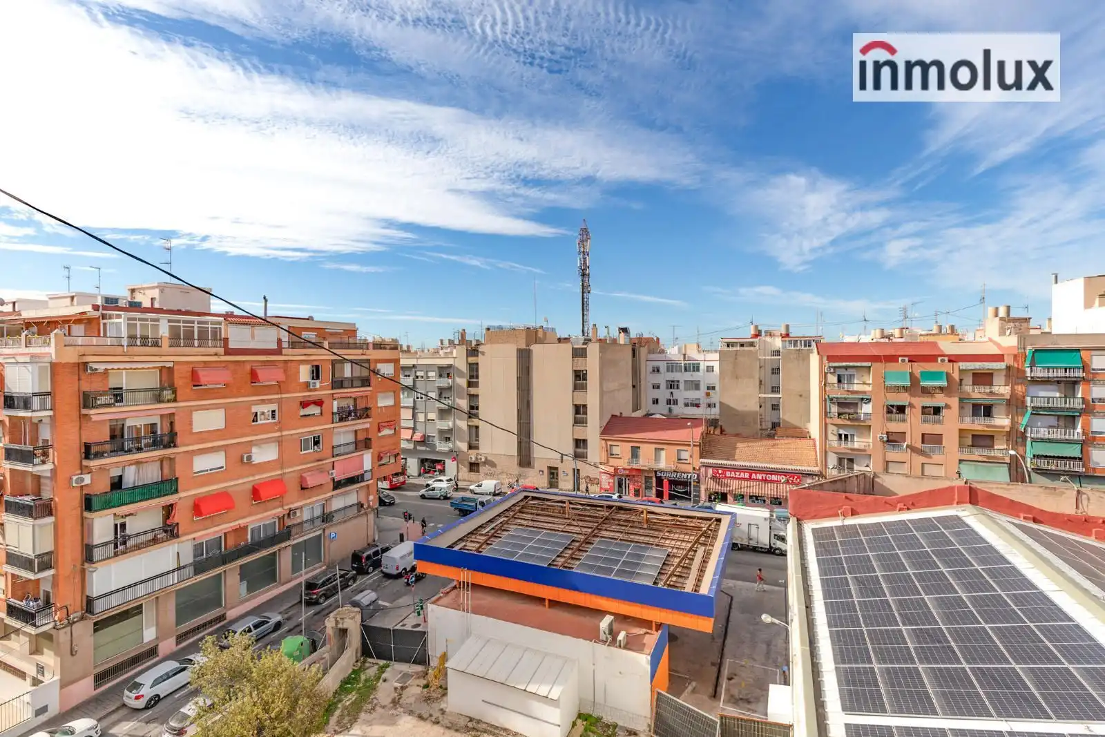 Vista exterior de Àtic en venda en Alicante / Alacant amb Aire condicionat, Calefacció i Terrassa