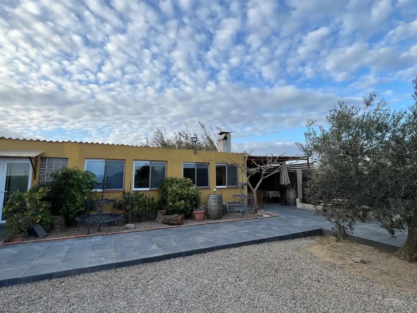 Vista exterior de Finca rústica en venda en Reus amb Calefacció, Terrassa i Moblat