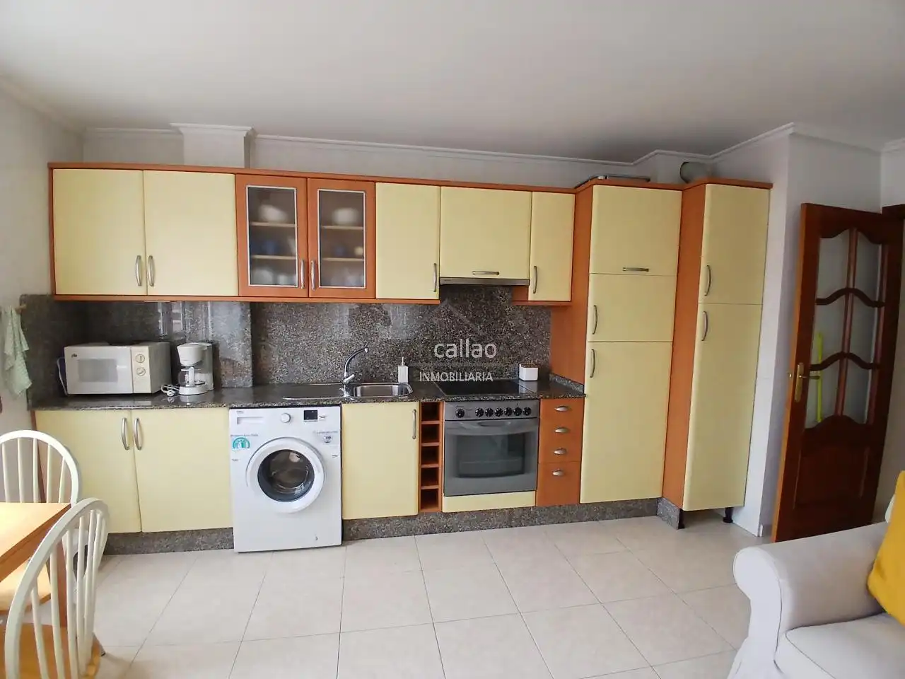 Cuina de Apartament de lloguer en Ares amb Moblat