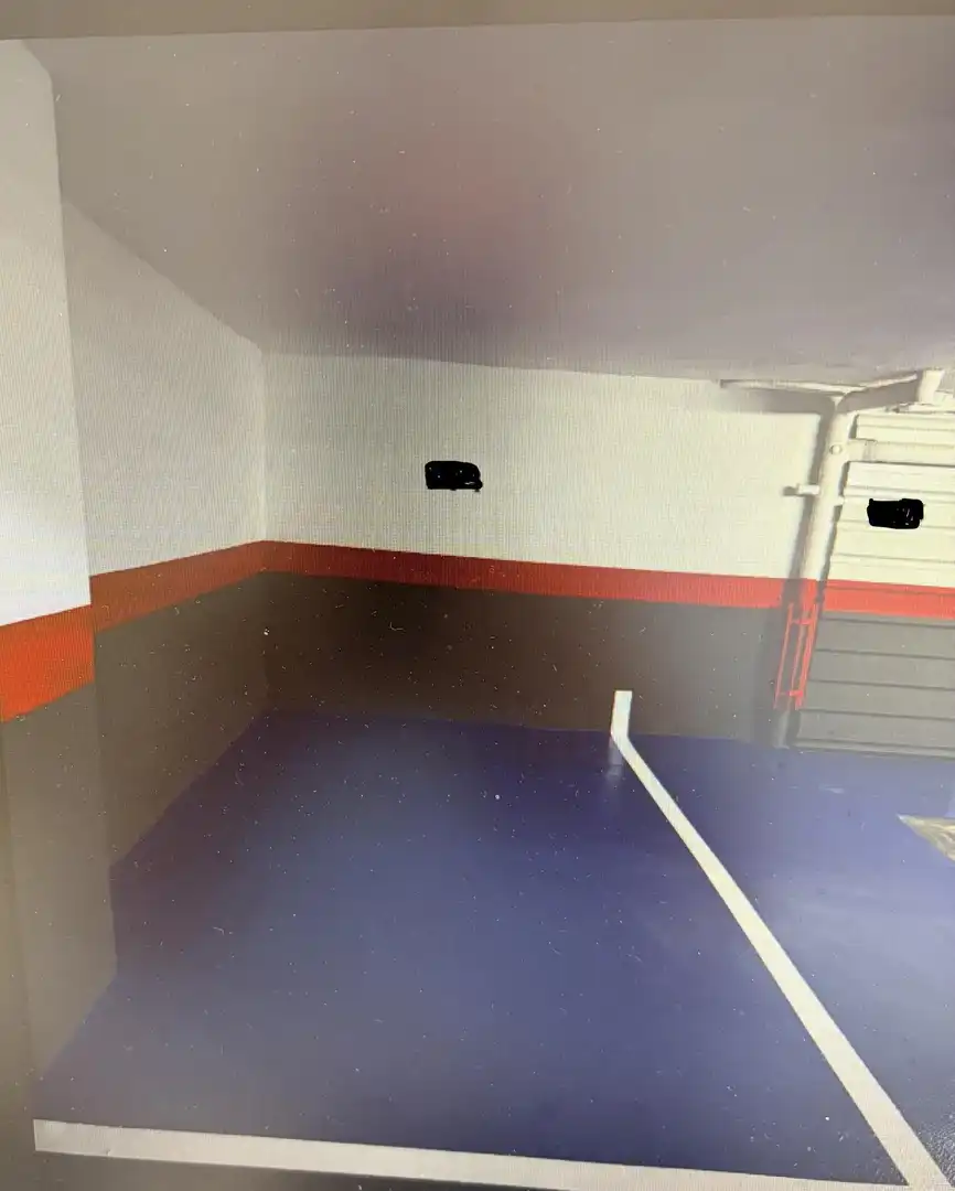 Garage for sale in Madrid