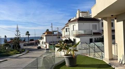 Foto 2 de Casa o xalet de lloguer a Benajarafe, Málaga