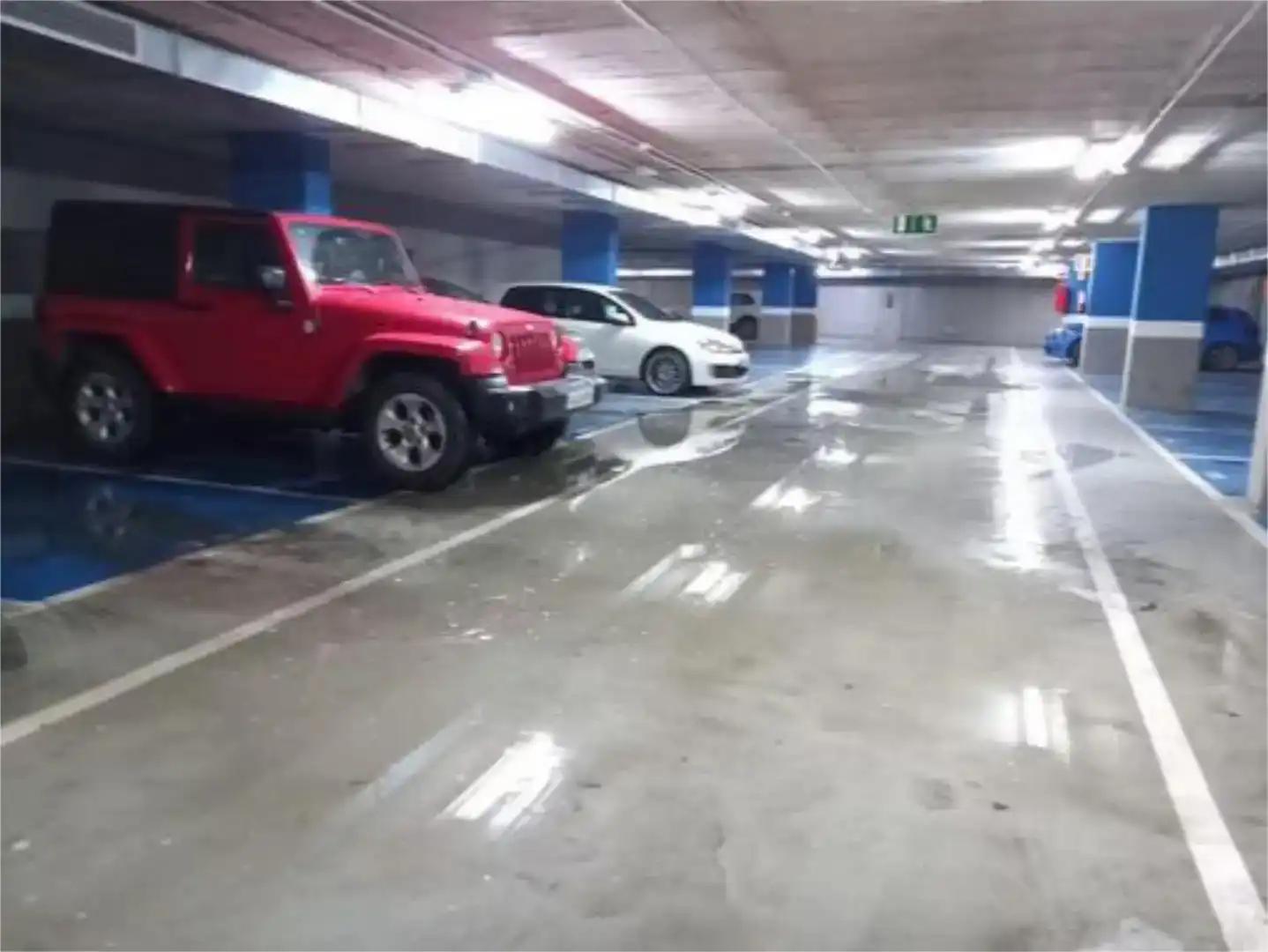 Parking of Apartments for rent in  Valencia Capital  with Air Conditioner