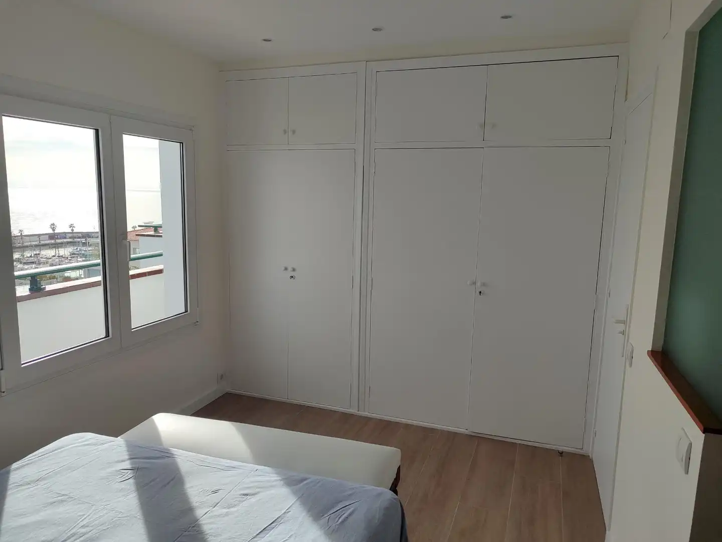 Schlafzimmer von Wohnung zur Miete in Sitges mit Klimaanlage, Privatgarten und Terrasse