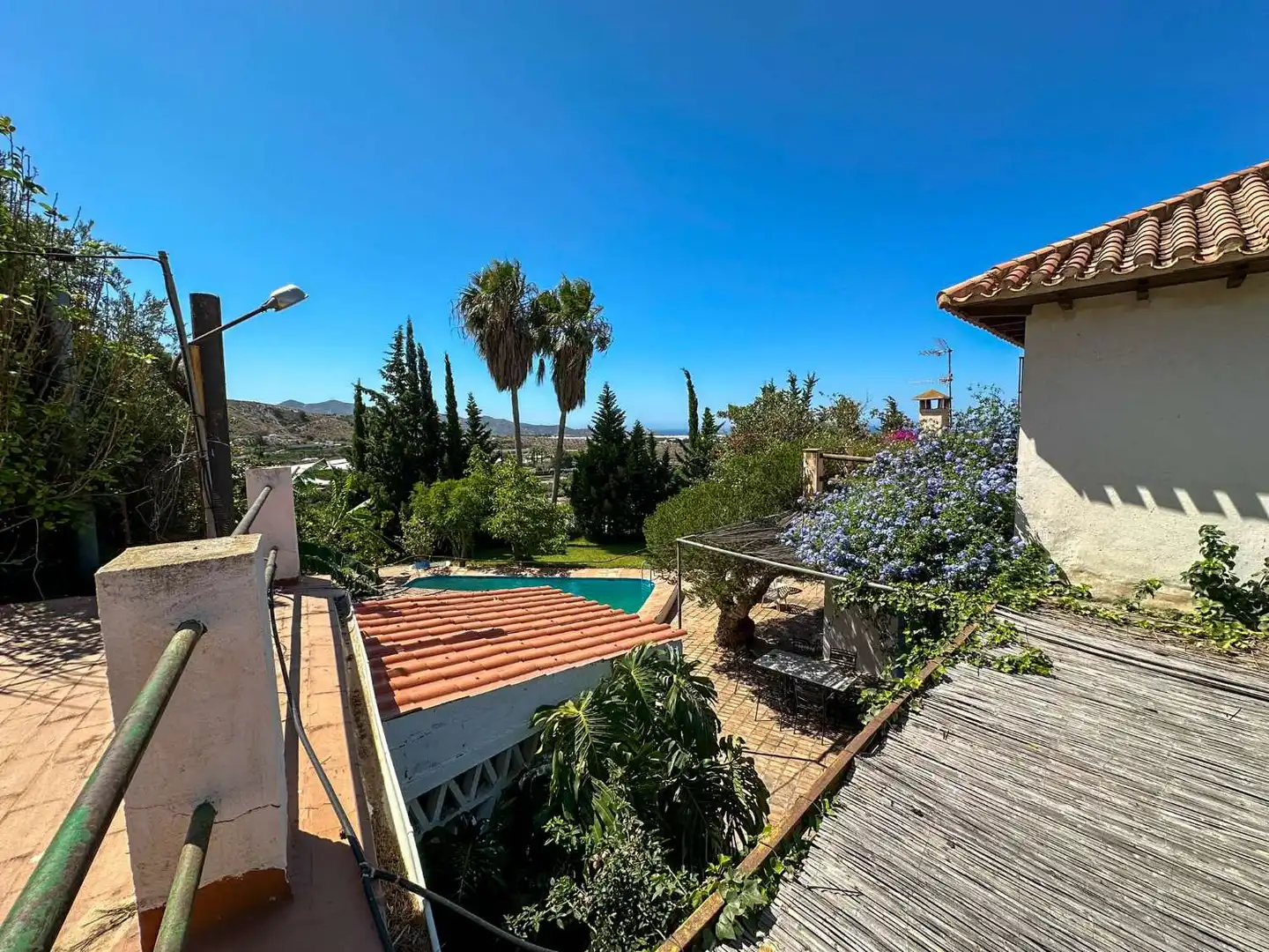 Vista exterior de Casa o chalet en venta en Motril con Calefacción, Terraza y Trastero