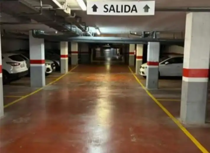 Aparcament de Pis en venda en Calafell amb Aire condicionat, Calefacció i Jardí privat