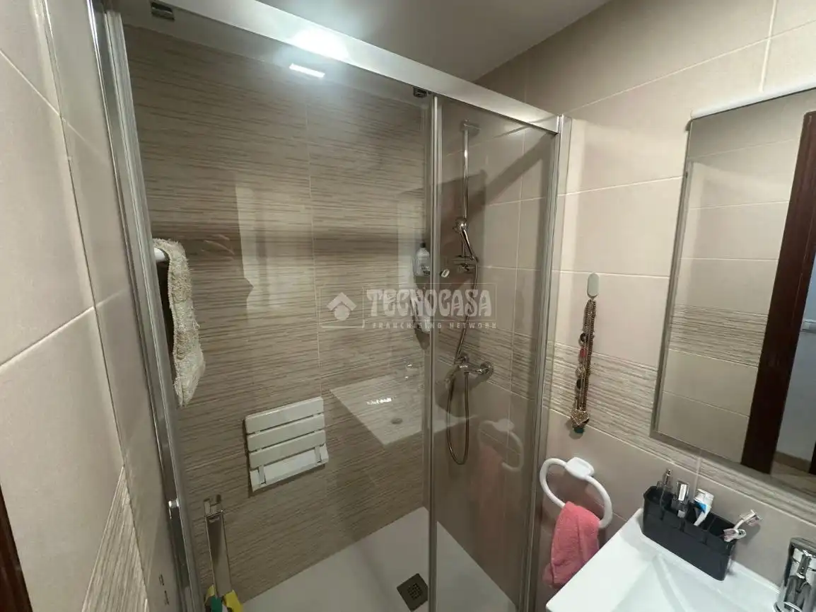 Baño de Casa adosada en venta en Málaga con Aire acondicionado, Terraza y Trastero