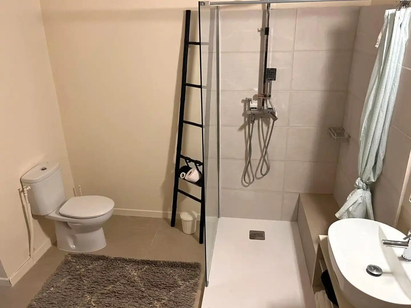 Bathroom of Flat for sale in Verges