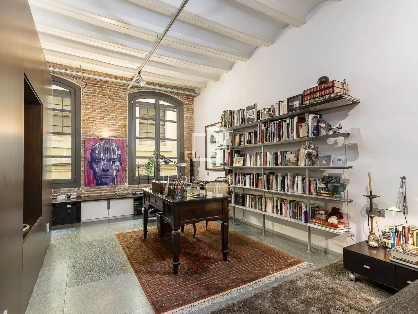 Piso en venta en Barcelona con Calefacción y Trastero