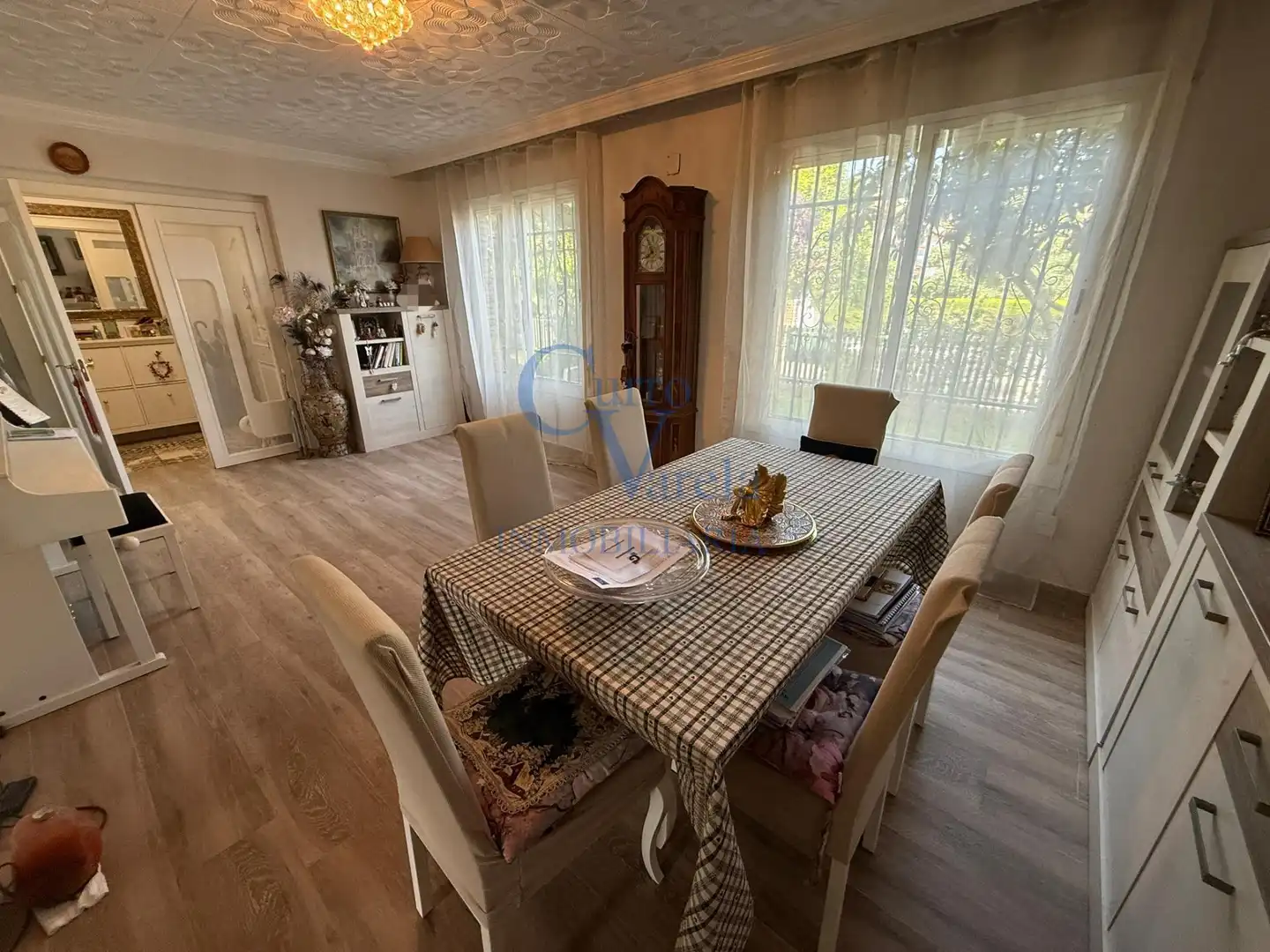 Comedor de Casa o chalet en venta en Montequinto con Aire acondicionado, Calefacción y Jardín privado