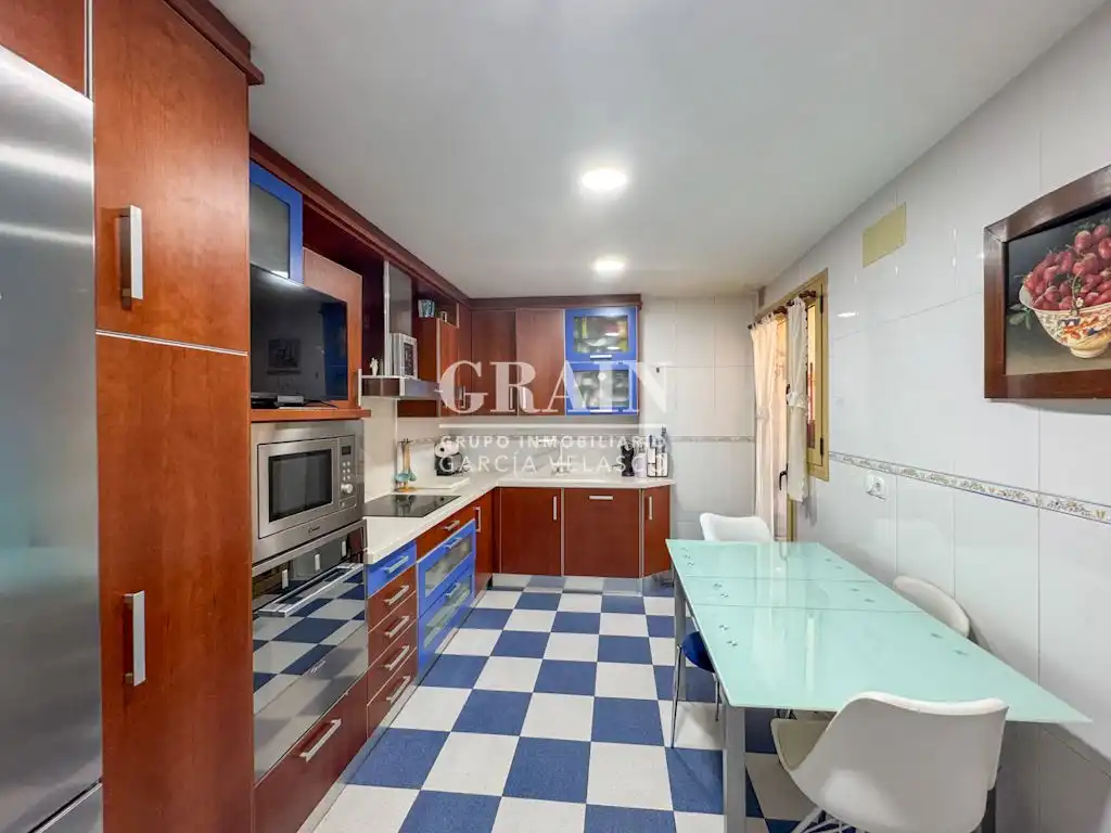 Kitchen of Flat for sale in Albacete  with Air Conditioner, Heating and Storage room