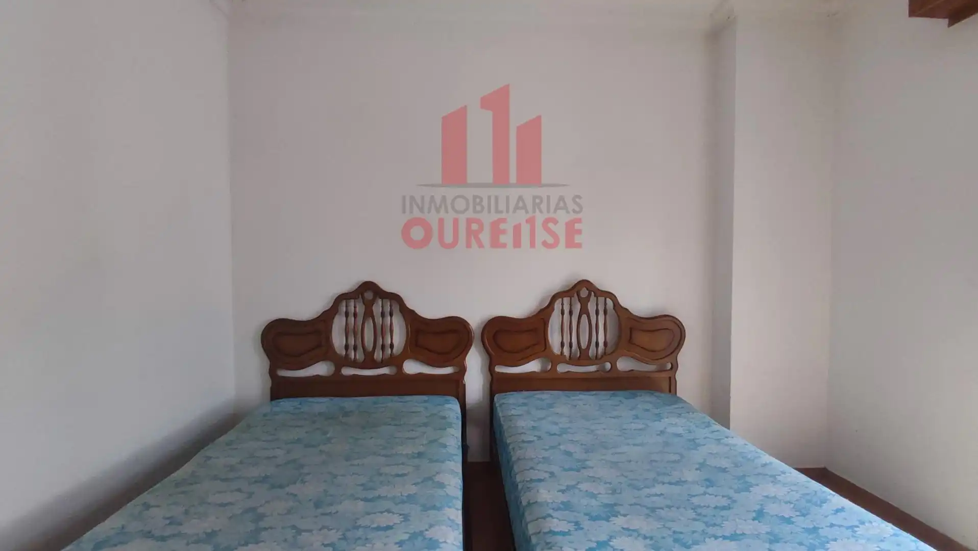 Dormitori de Casa o xalet en venda en Ourense Capital  amb Calefacció
