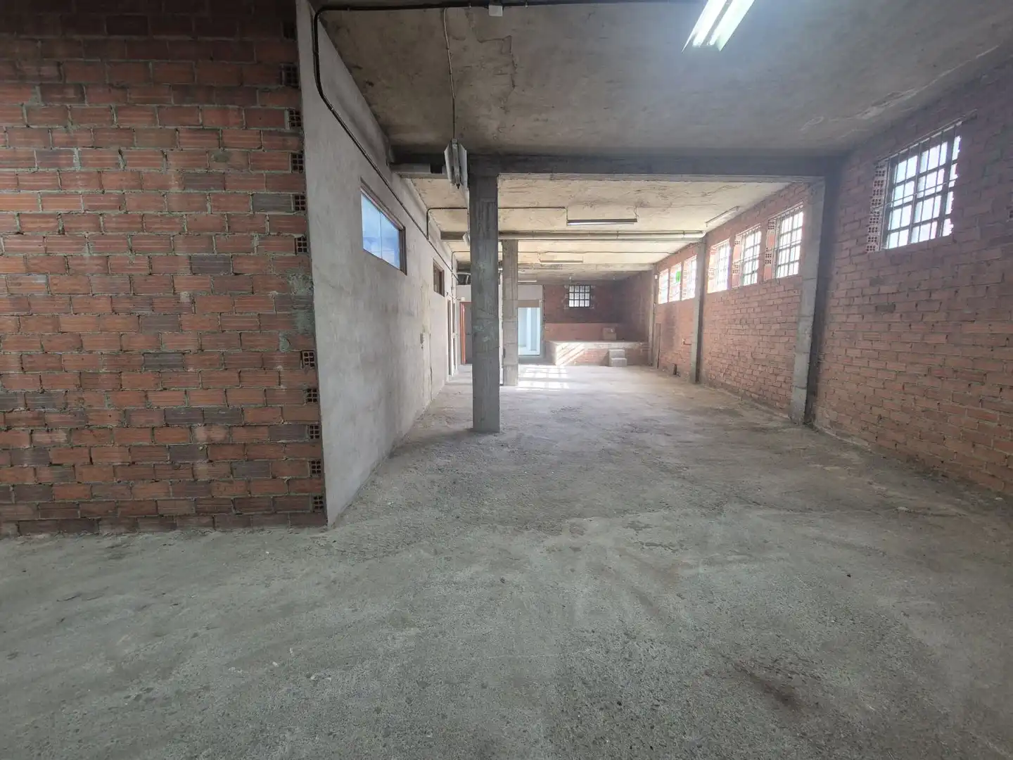 Business premises to rent in Lugones, imagen 14