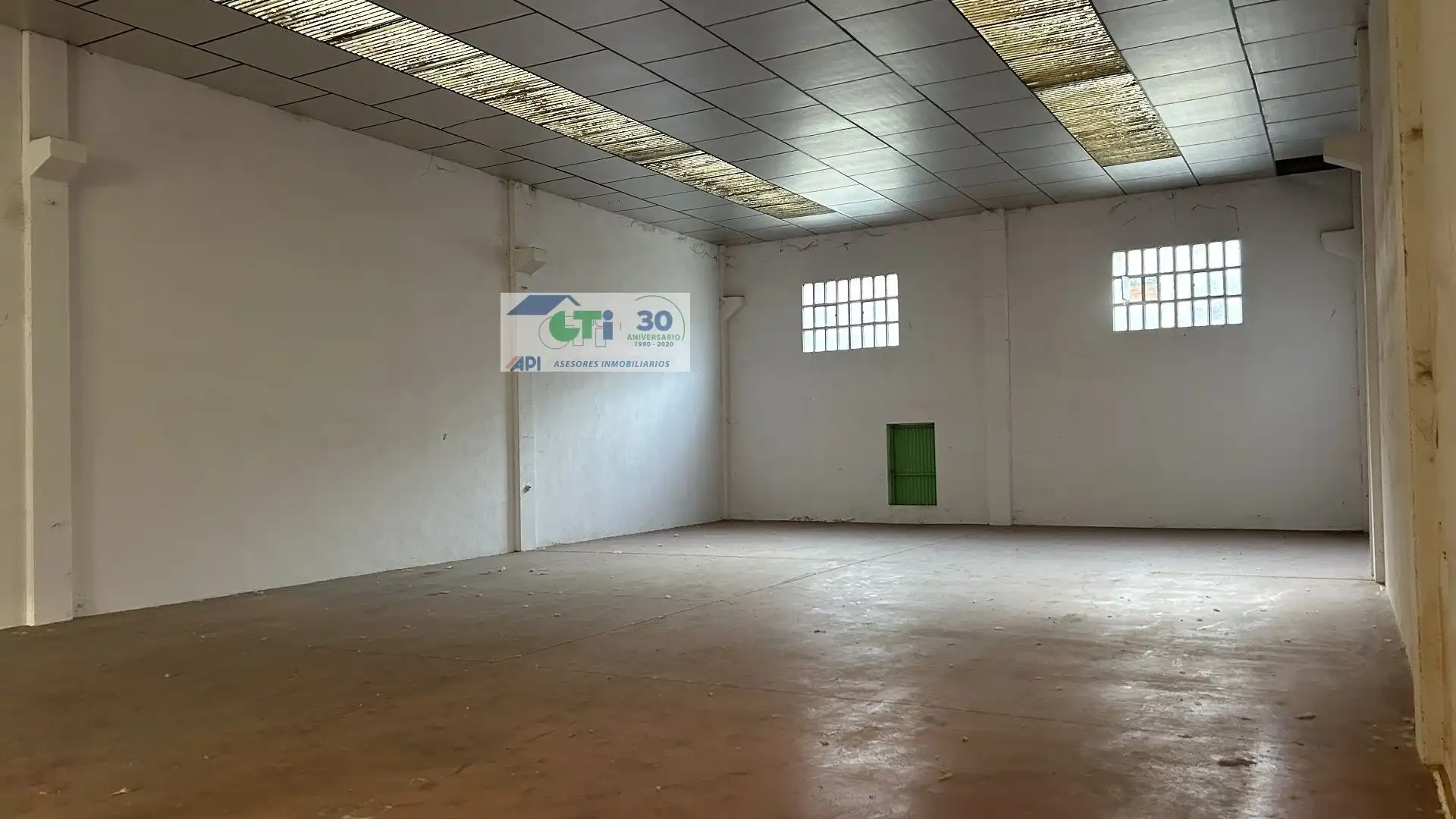 Nave industrial en venta en Cadrete